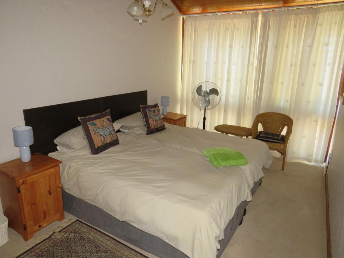 Haus Victoria Self Catering Cottages Oudtshoorn Eksteriør billede