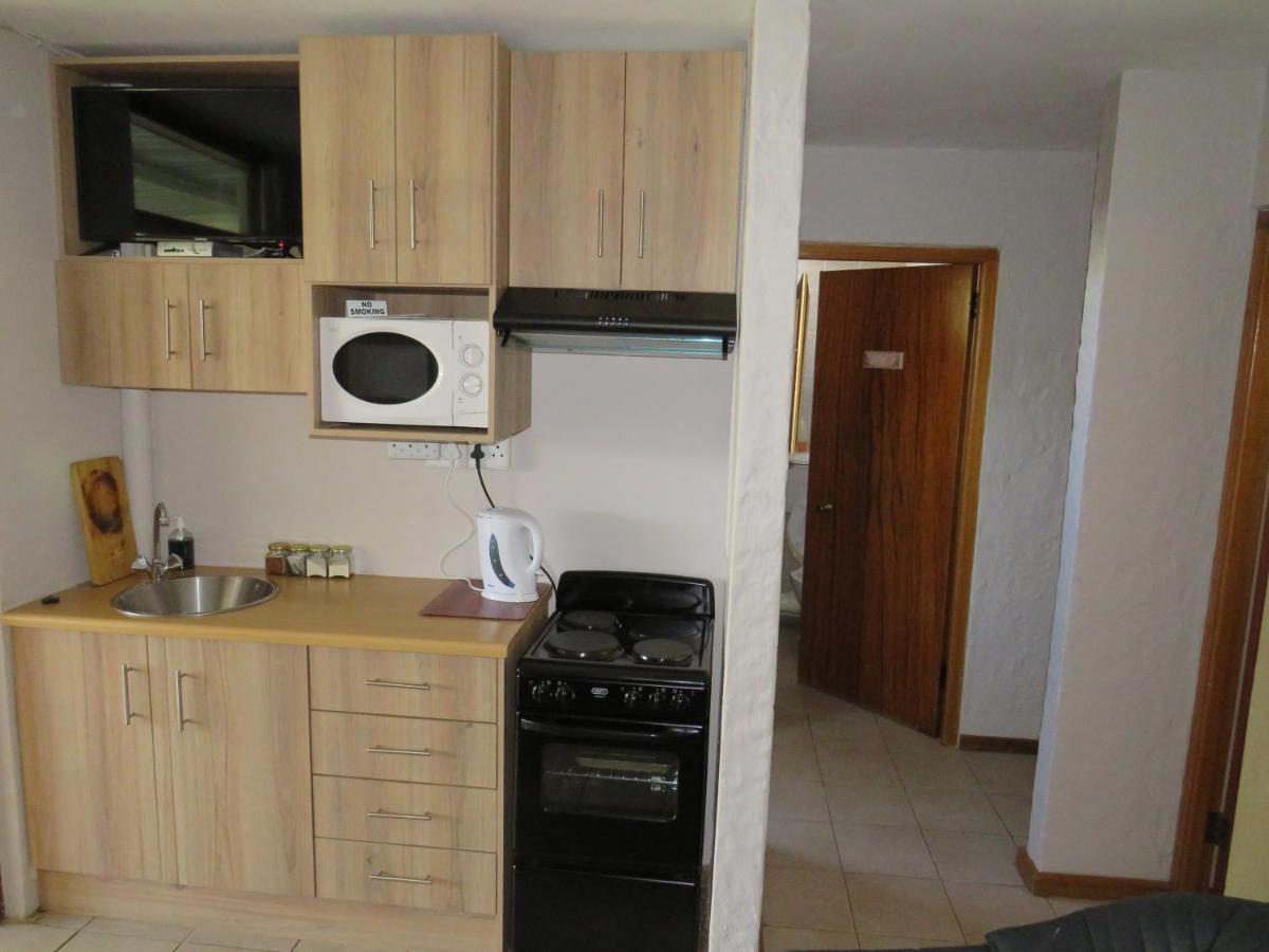 Haus Victoria Self Catering Cottages Oudtshoorn Eksteriør billede