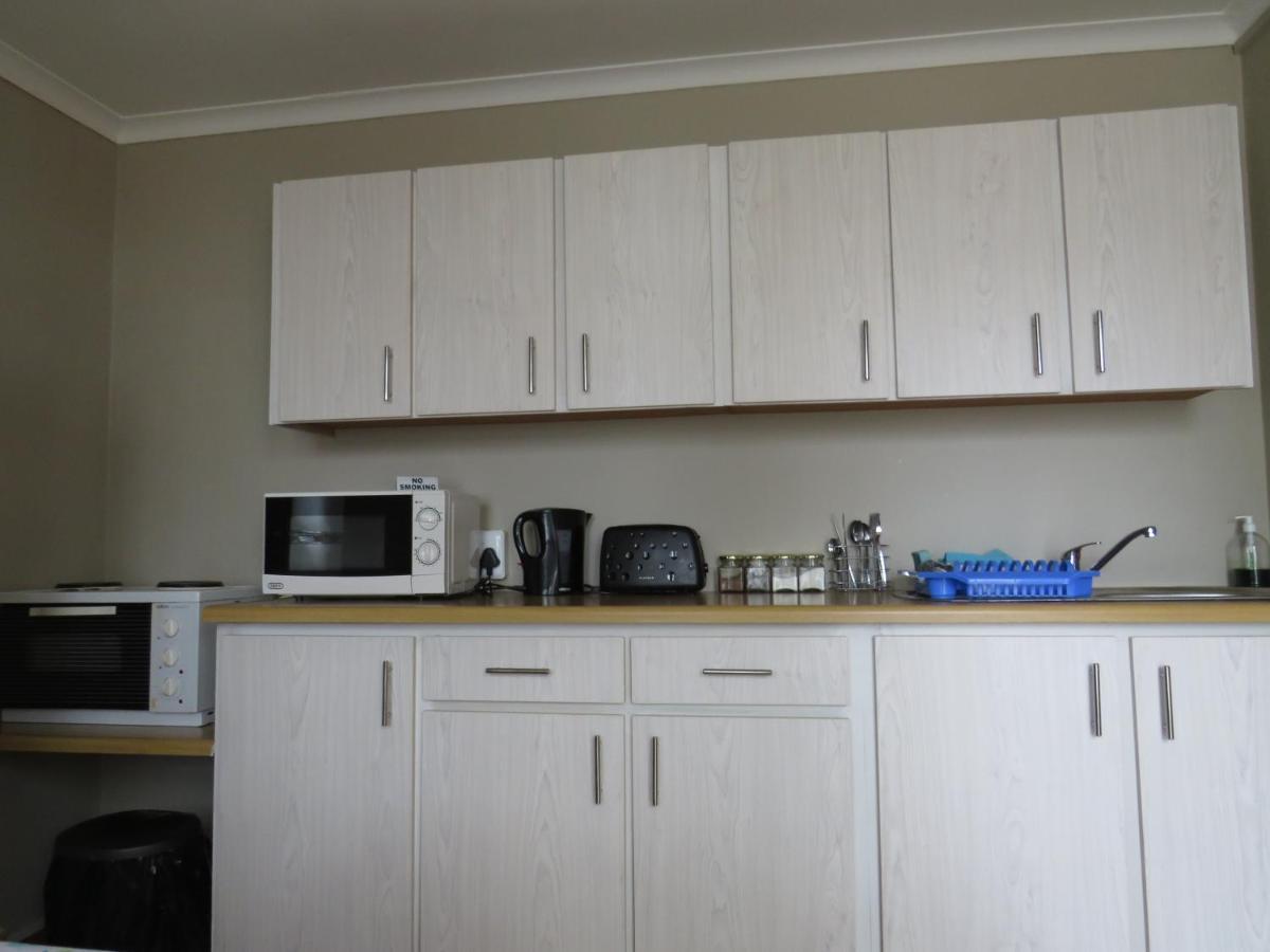Haus Victoria Self Catering Cottages Oudtshoorn Eksteriør billede