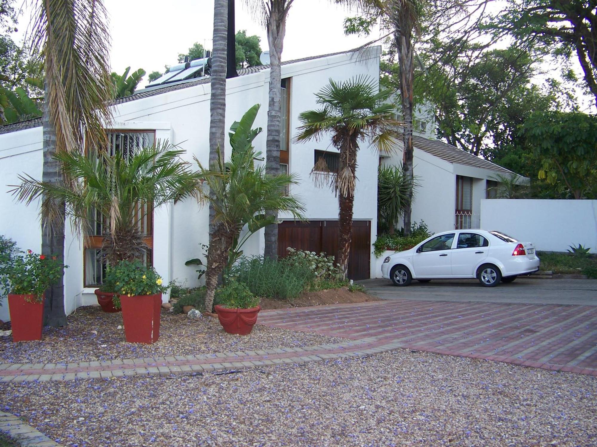 Haus Victoria Self Catering Cottages Oudtshoorn Eksteriør billede